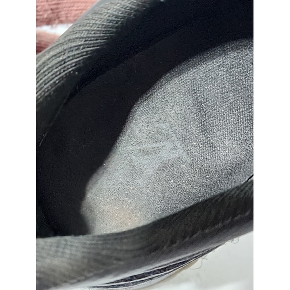Louis Vuitton Knitted Sneakers Black Size 5 - Picture 15 of 15